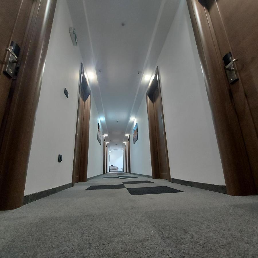 Hotel Kole Čačak Exteriér fotografie