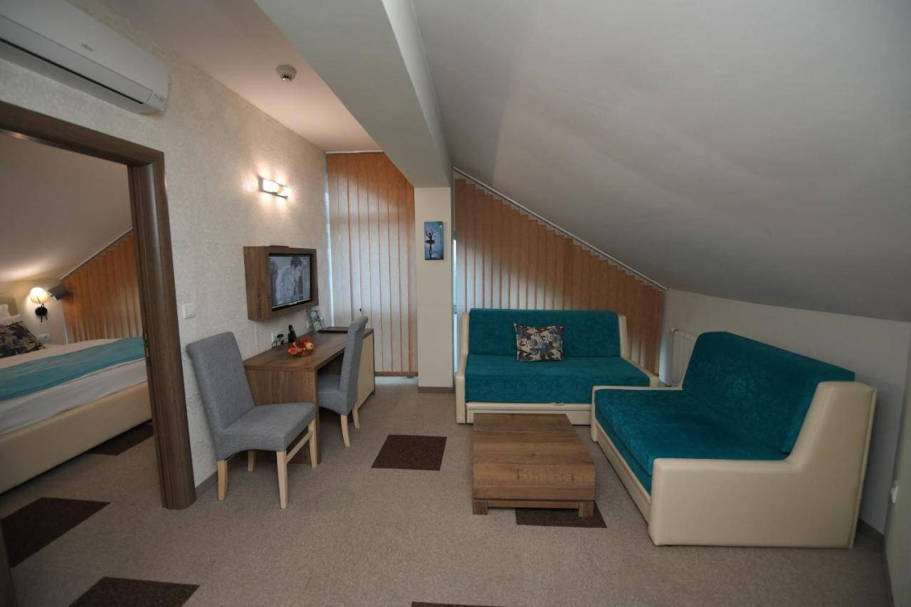 Hotel Kole Čačak Exteriér fotografie
