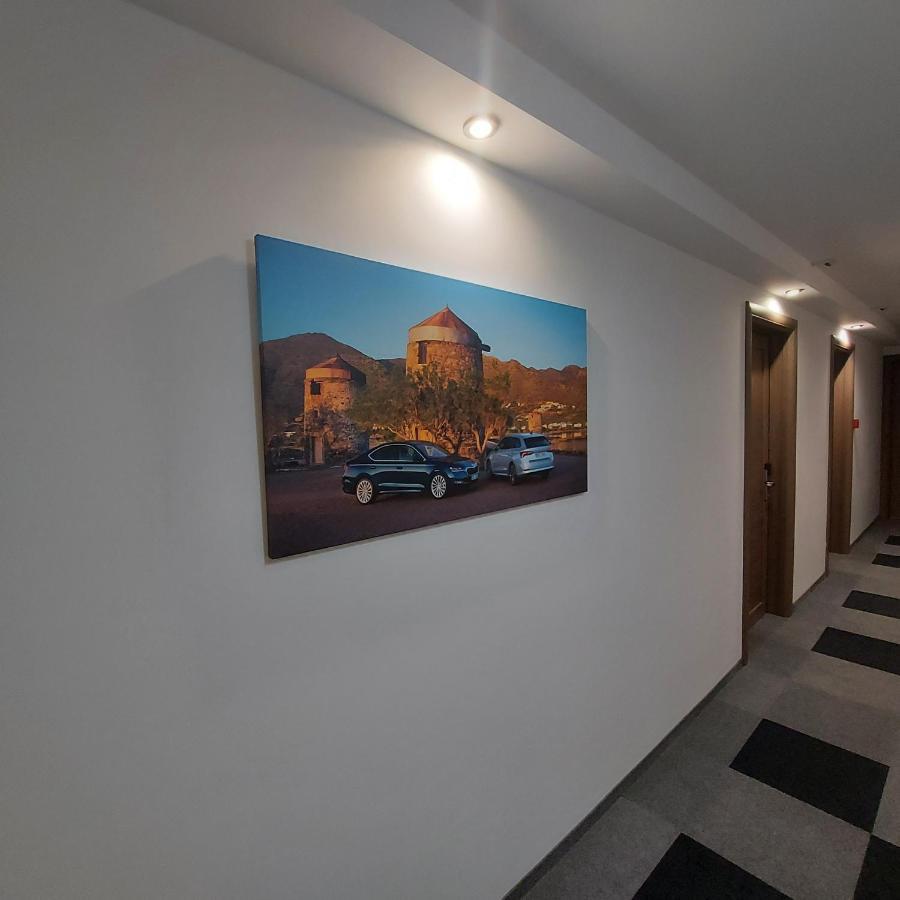Hotel Kole Čačak Exteriér fotografie