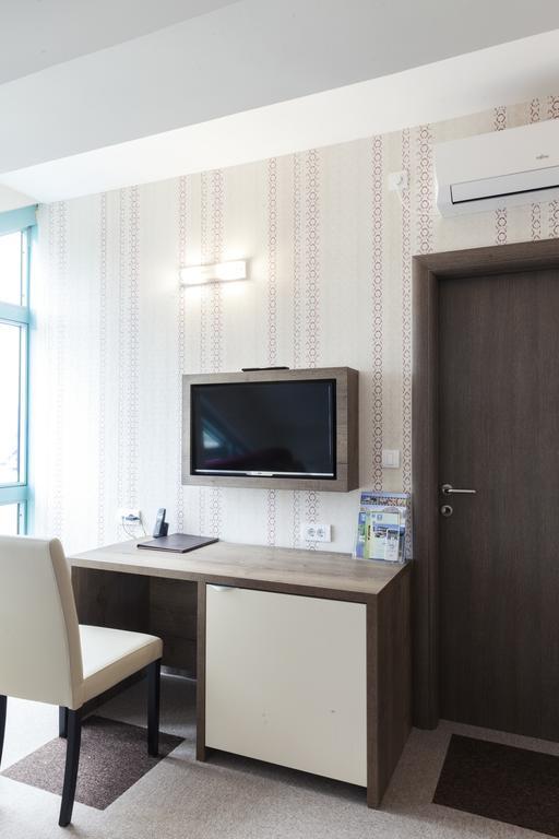 Hotel Kole Čačak Exteriér fotografie