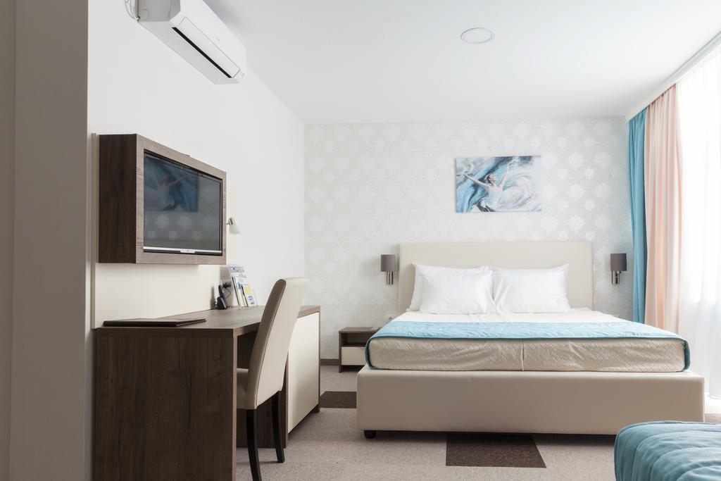 Hotel Kole Čačak Exteriér fotografie